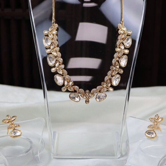 Graceful Brass Kundan Necklace & Earrings Set, JP43 - Picture 1 of 12